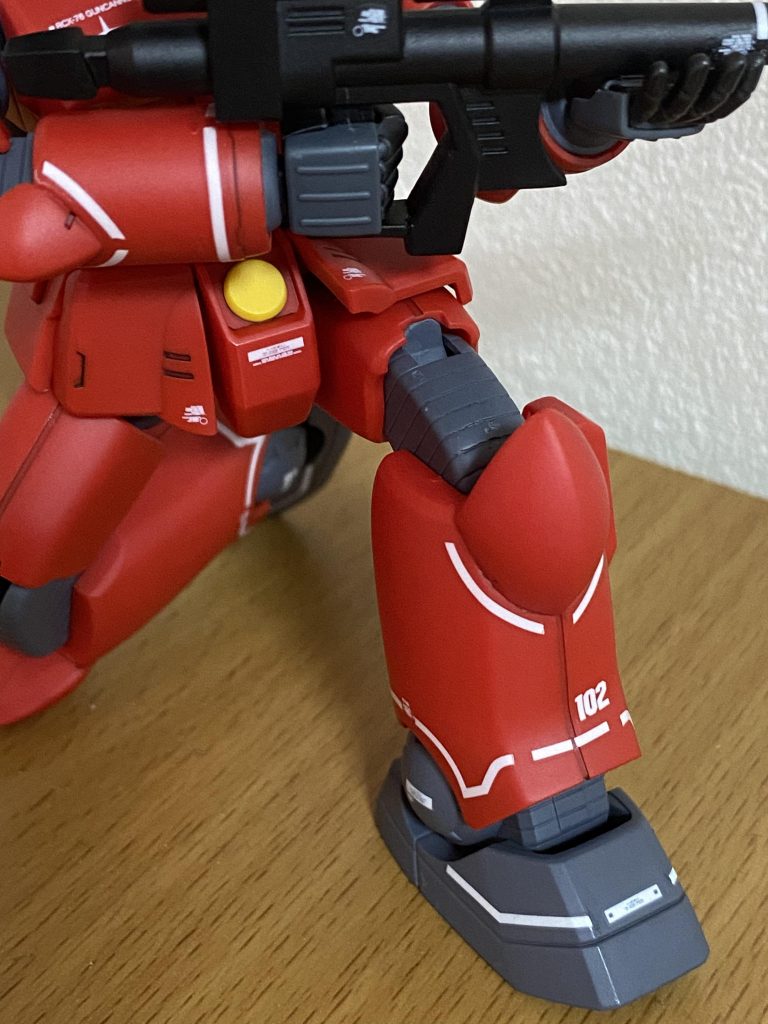 ラインデカールはサイズが合わず適当にカットして使用。何とか形になりました(^^)