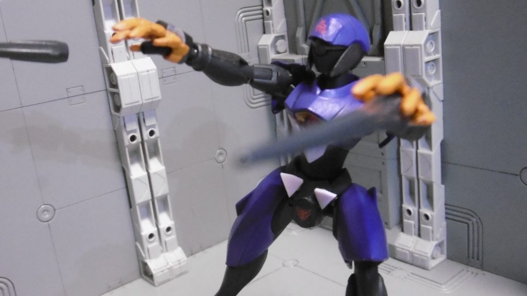 二刀流ではビームバルカンが使えないため、射出可能に。