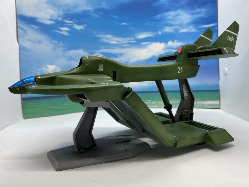 サンダーバード2号ぽいなー、などと。