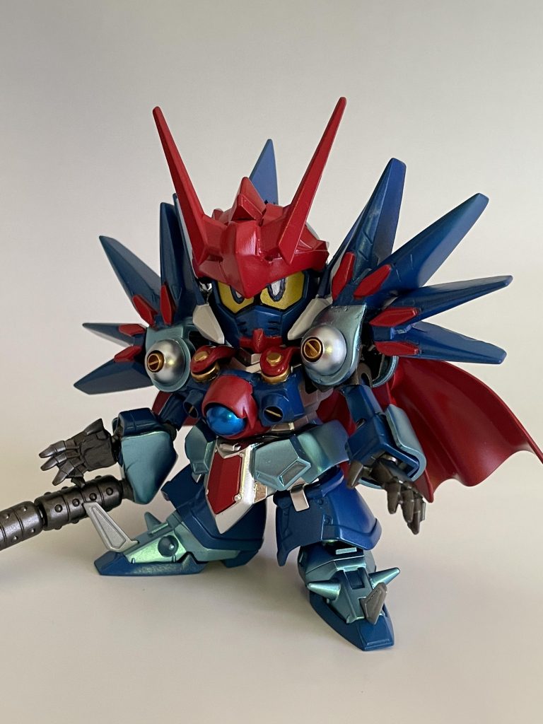 LGBBの騎士ガンダムを軸にGジェネのアクエリアスのパーツを各所に使いました。色と合わせてアクエリアスらしさを出しています
