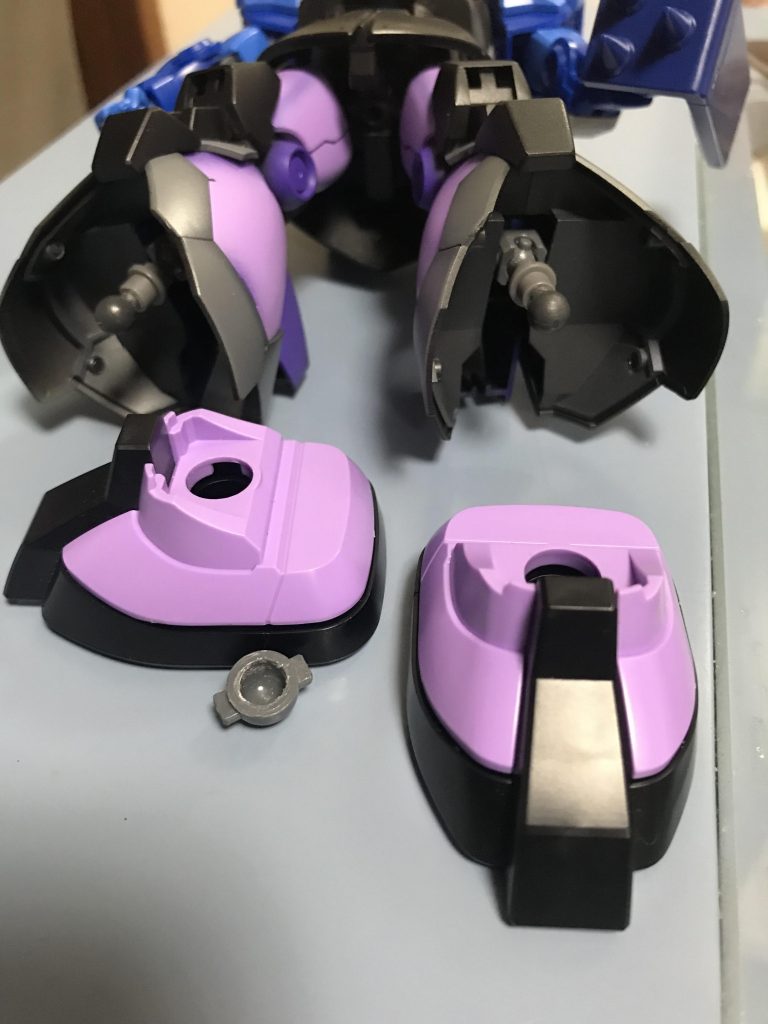 取り付け状態は車のマイナスキャンバーみたいな状態(笑)自立した際に浮かない取り付け部が両方ボールジョイントなので自由度が高いくなりました＼(^-^)／