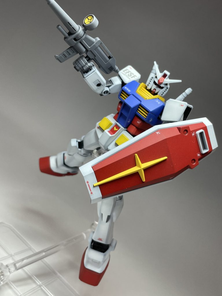 そういえば、白以外は、白立ち上げっていうのでしょうか。黒の上に白を塗ってから機体色を塗ったので、発色は良くなりましたが、いかんせんめんどくさくて、もうやりたくないと思った塗装方法でした。