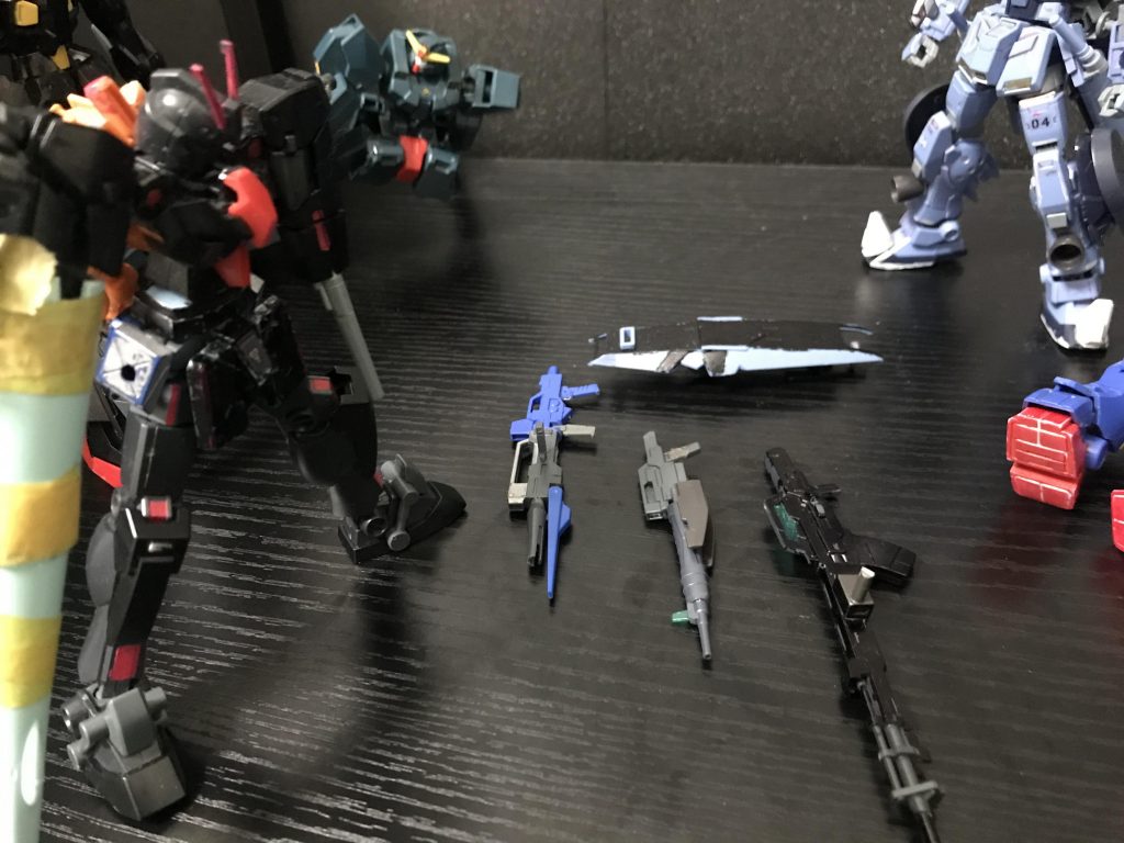 セラフィム「よいしょ!」ストカス「これは!?」セラヴィー「足が…」ラファエル「ディジェが作った、お前らの武装だ。」ステス「俺達も行きます!」 ラファエル「ッ…残念だが、お前達を関わらせることは出来ない…」