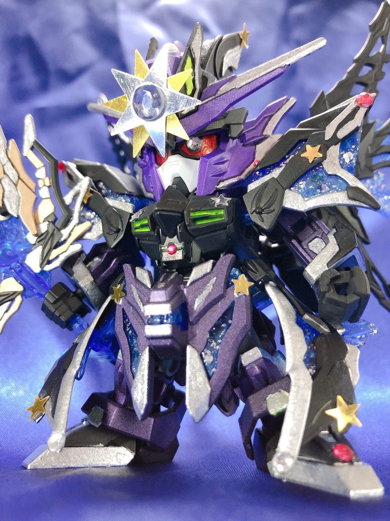 そこから彼女さんお得意のネイル用品などを用いたデコレーションで一気にゴージャスになりましたね☺️ っと、彼女さんの求めたギャラクシー感をしっかりと出せたようでとても満足していた様子でした👍🏻細かいところも投げ出さずにしっかりと作り上げていたので、気合の入った力作で私もお気に入りの作品です! ではでは、最後までご覧頂きありがとうございました😊✨