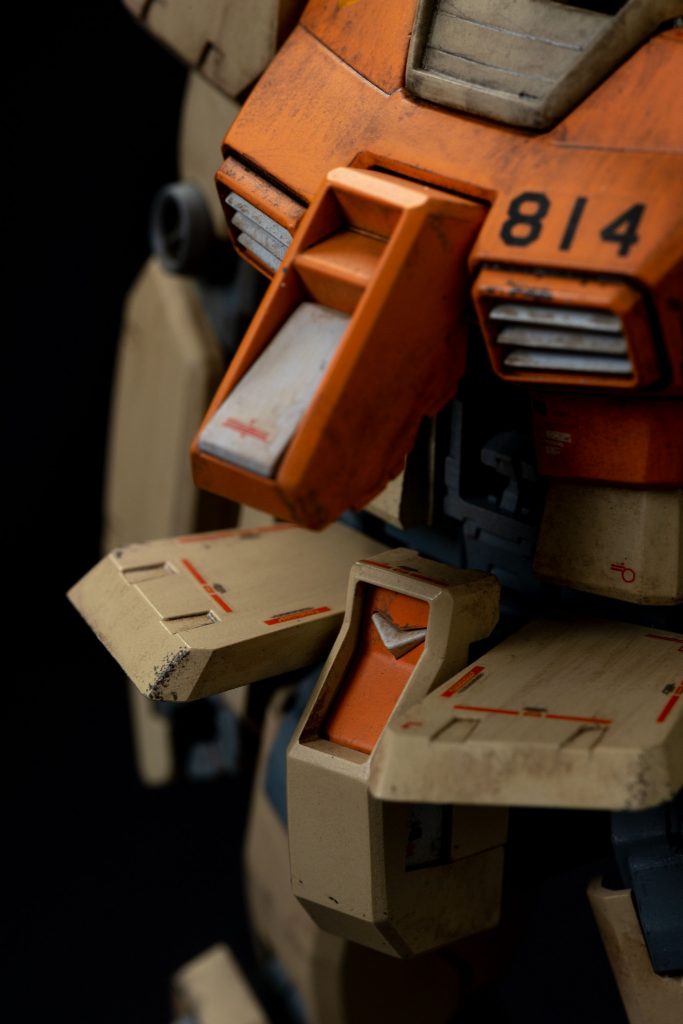 フロントアーマーと肩口の赤ラインは歩行可能の範囲を表現してみました。 肩の上はどうやって乗るんでしょう。僕にもわかりません。