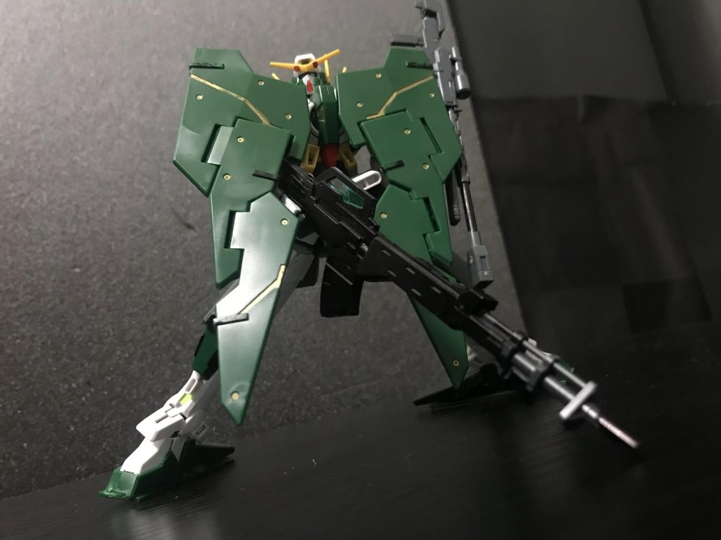 これで地面に立ちやすくなりました（略して自立用板）※ビンディングですよ！