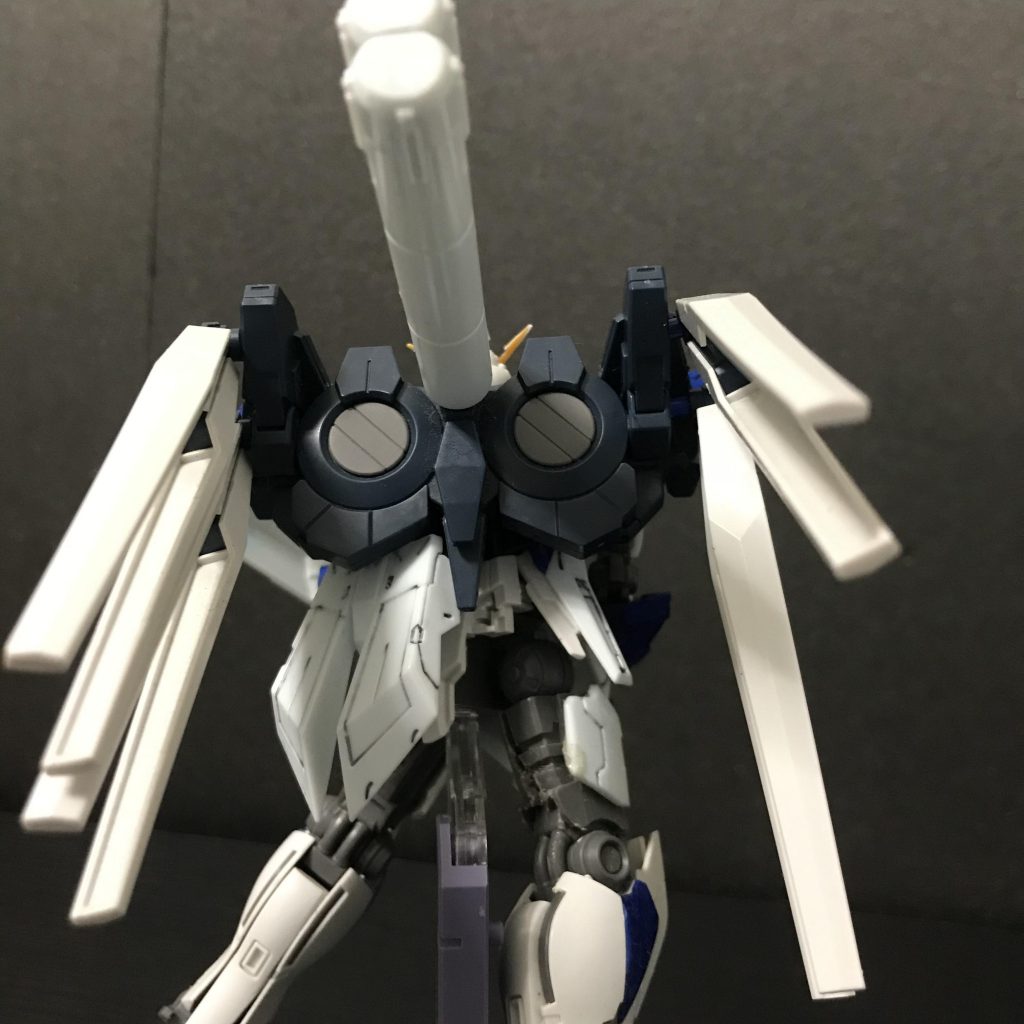 バックパックフィンファンネルは4機装備してます