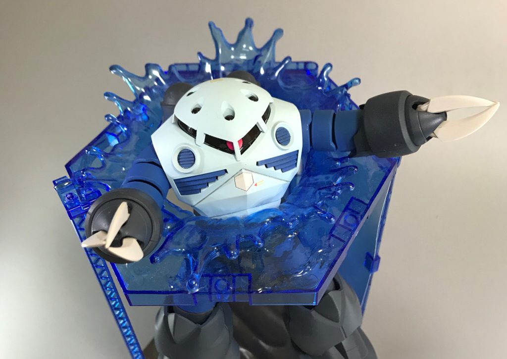 30MMカスタマイズシーンベース（水上Ver.）との組み合わせ。劇中の雰囲気が再現出来ます。