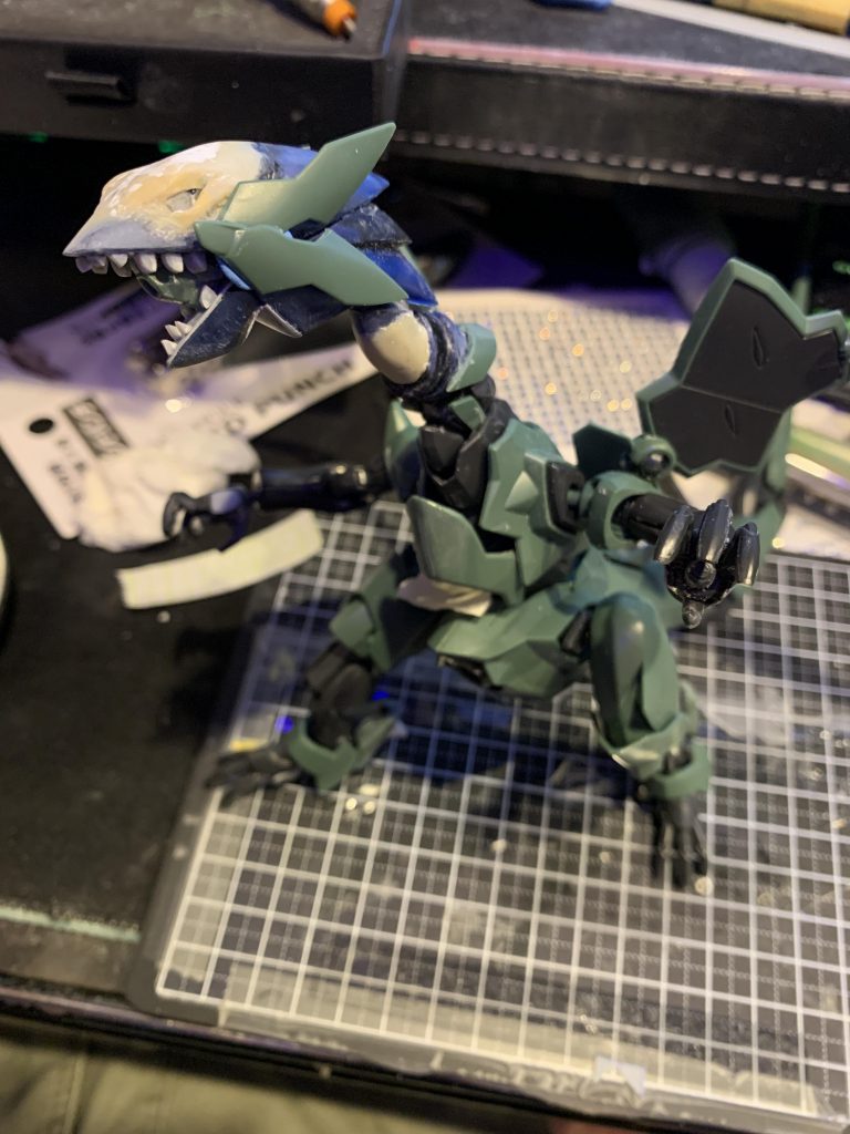 羽の巨大化前のプロポーションです。