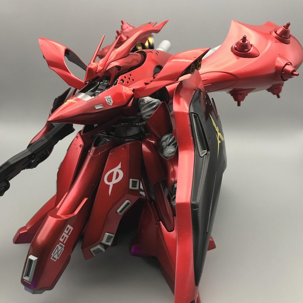 クリアーレッドとベースのシルバー計4本費やしました💦