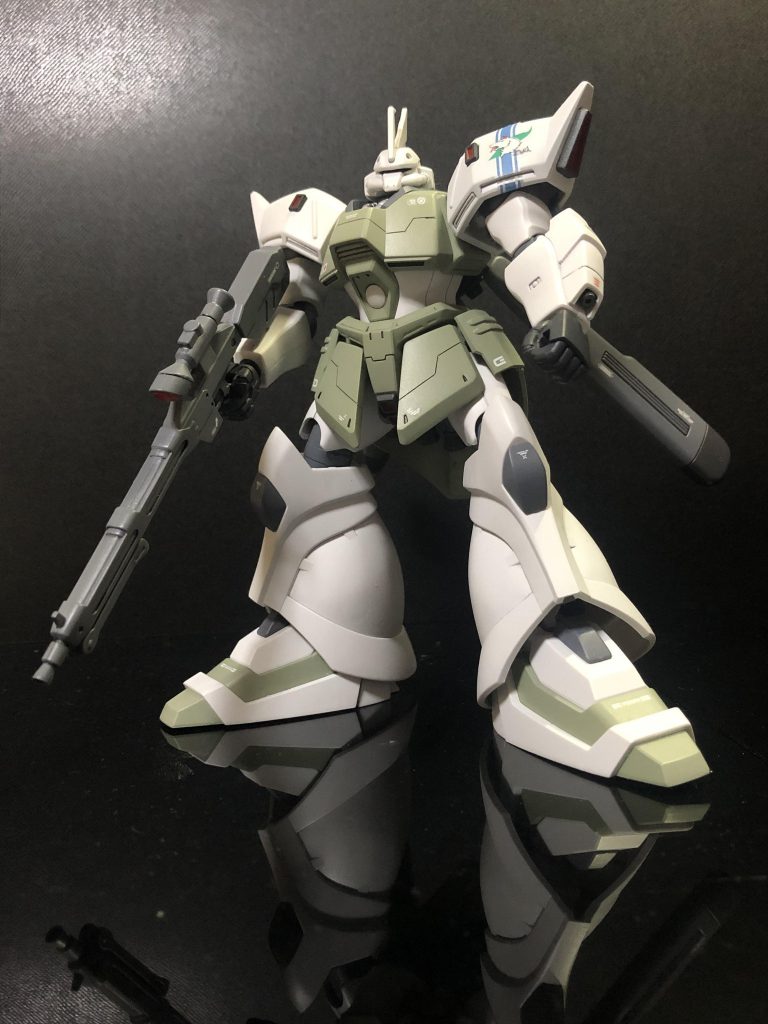 シンマツナガ専用機は、初めて組みましたが、ホワイト主体のカラーも悪くありませんね。閲覧ありがとう😊ございました。また宜しくお願いします。