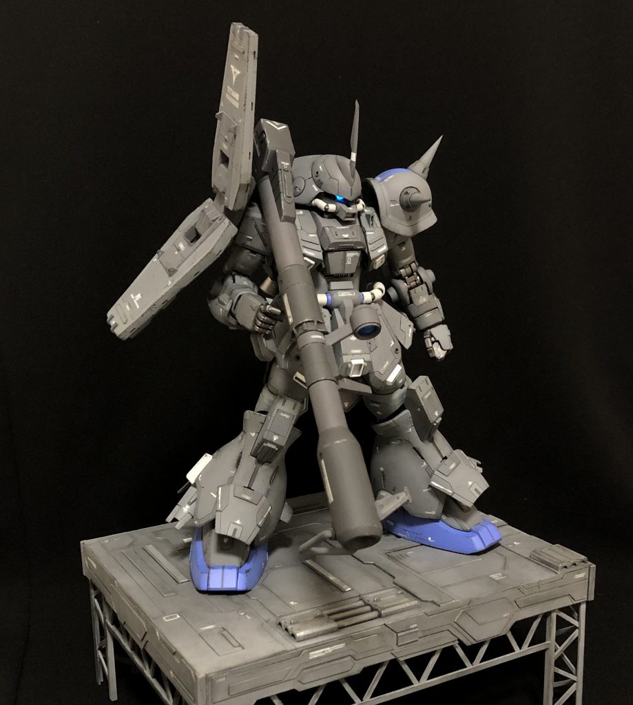 武装はジャイアントバズ