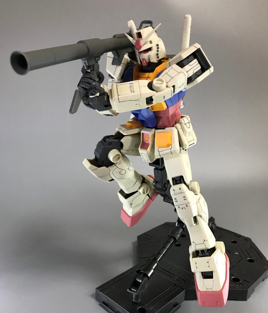 武器も一通り揃ってます。当時はガンダムハンマーも標準みたいな感じでしたが今はハイパーバズーカ入ってるだけでうれしい、っていう悲しい時代になりました。