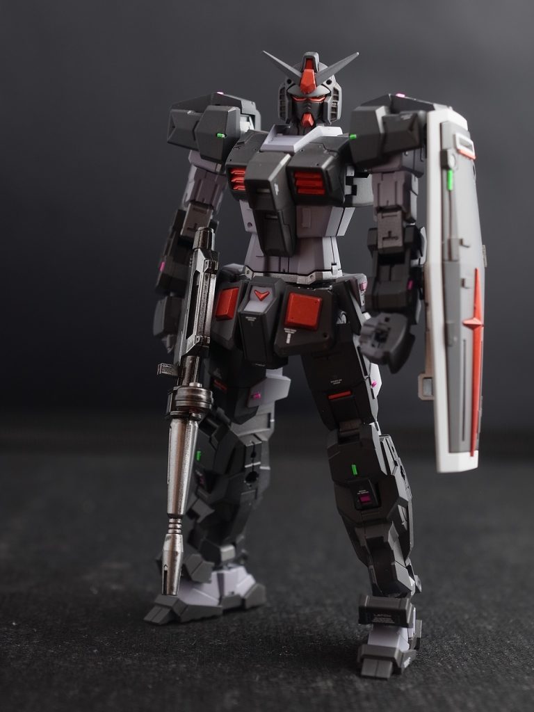 キャストオフこのくらいシンプルなガンダムが好みです。