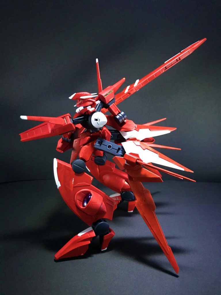 ブースターのウイングはグラビカルアンテナの機能も持っているのでGNフィールドも展開できる設定