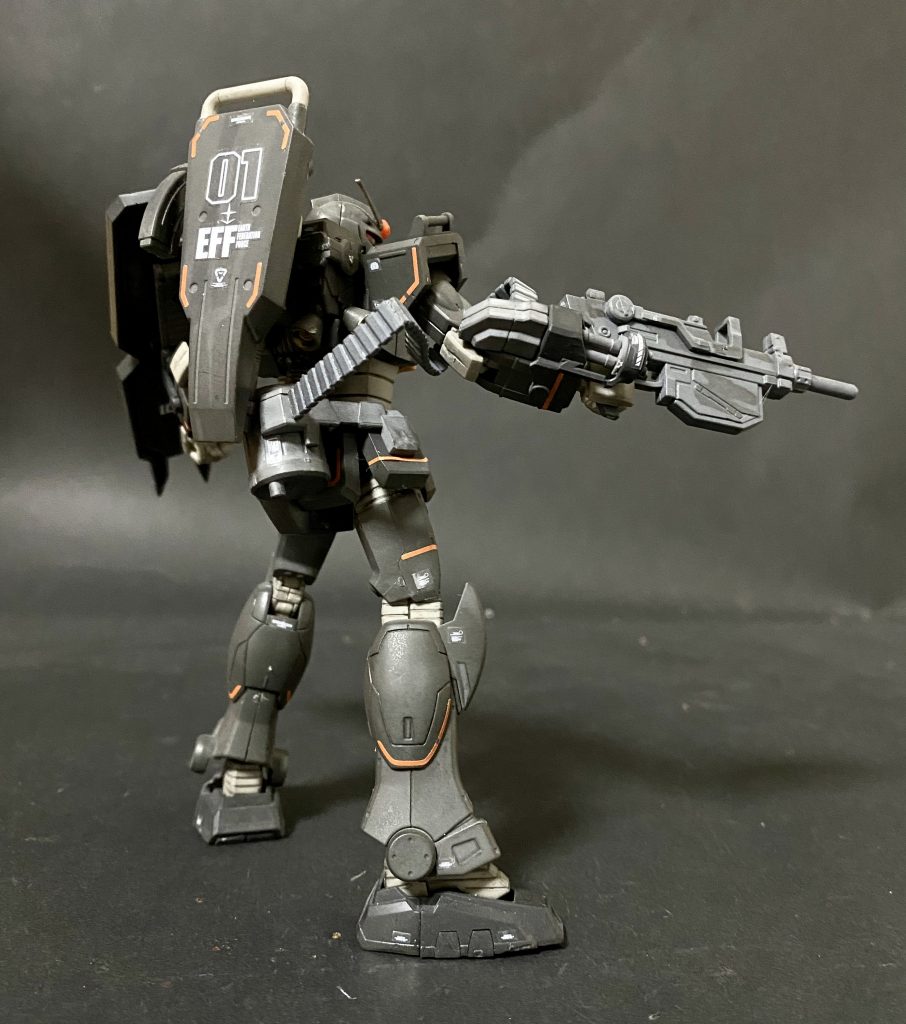 重装備局地型ガンダム–2枚目/制作者：@giyaran23