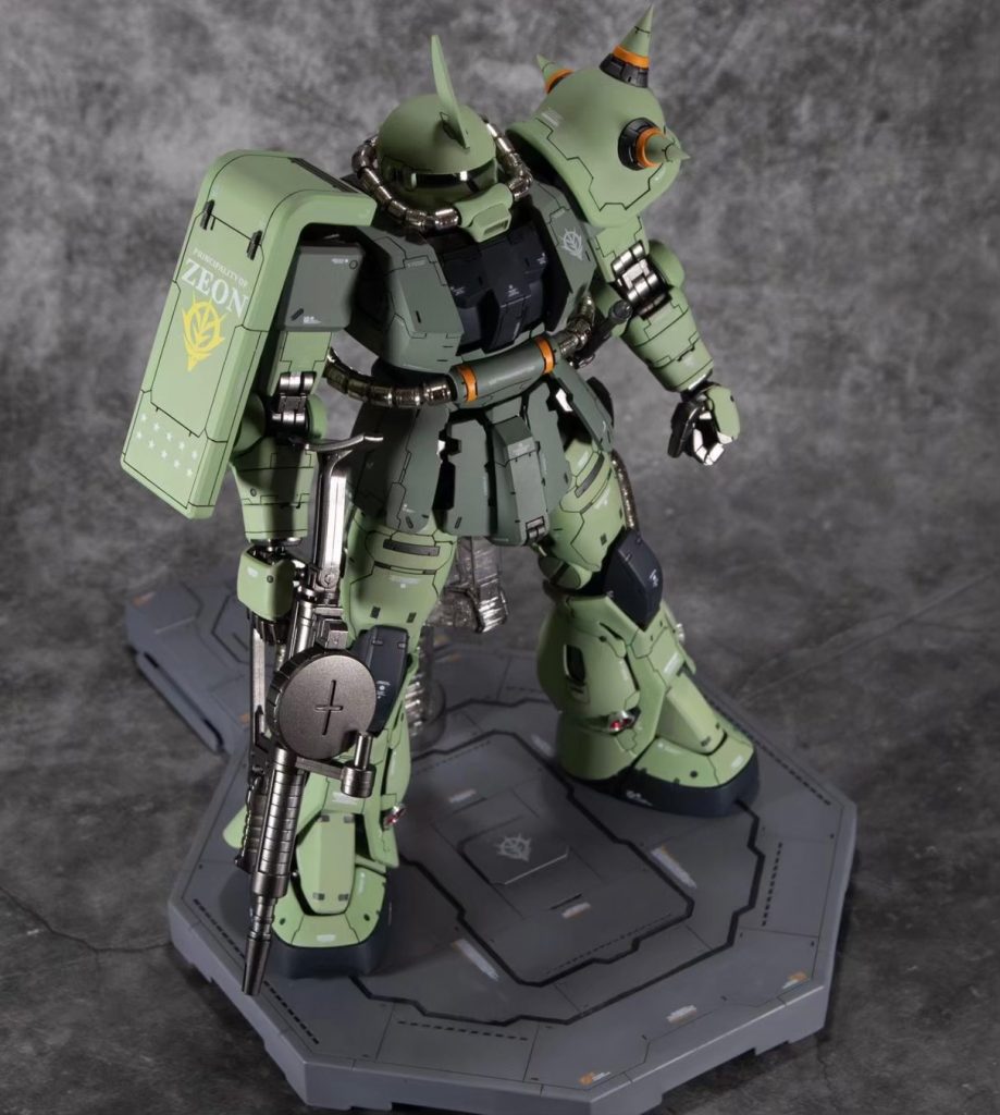 MG 1/100 シャア専用ザク Ver2.0 MS-06S 改修 塗装済完成品–5枚目/制作者：TGundam