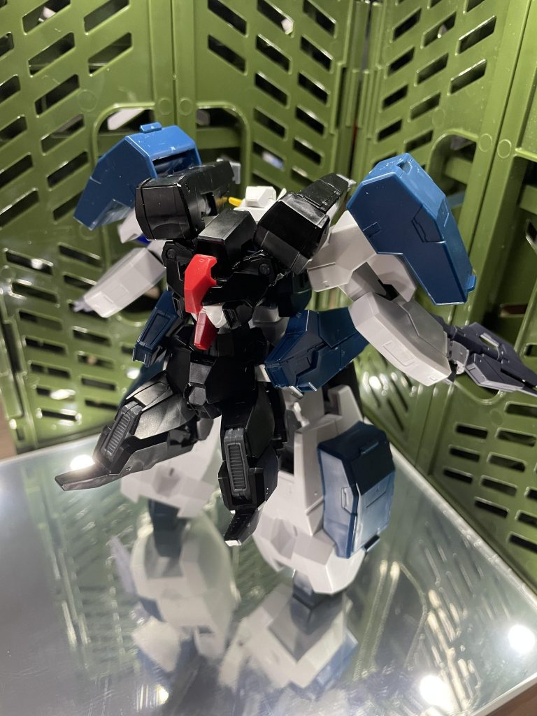 セラフィムガンダム(仮)–3枚目/制作者：@Haima_