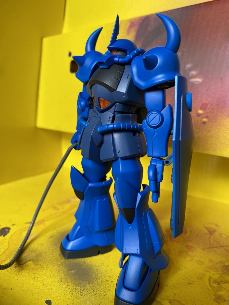 胴体だけは古いエアブラシで塗装しました。アップするとわかりますが表面がざらざらです。新しいエアブラシはつや消しですが表面が滑らかに見えます。エアブラシ、買ってよかったです。