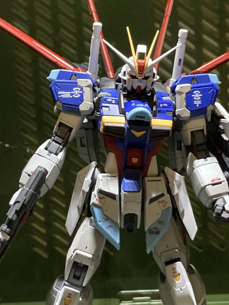 デカールはインパルスのものが手に入らなかったのでデスティニーのものを使用しました 