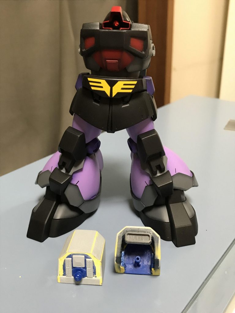 肩のパーツ完成( ´Д`)y━･~~僕は欲しいパーツはジャンクで買うのですがキット高騰　デカールも入手困難ホントどうにかならないですかねデカール入手出来たらまたUPしたいと思います閲覧ありがとうございました