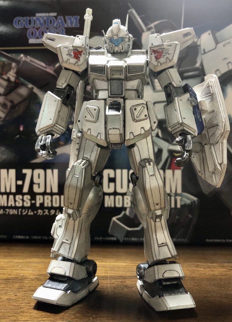 デカールを貼り付けて完成。