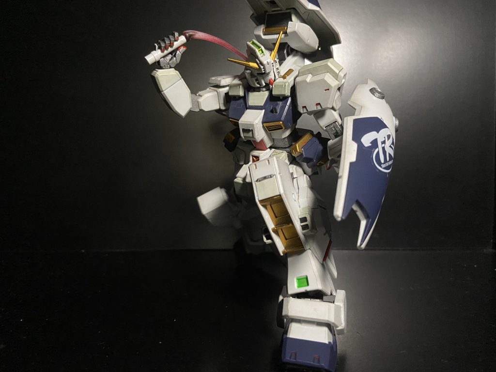 可動もプロポーションも良いキットですね^ ^古めのHGとのことですが、普段は旧キットかSD多めなので、自分的には十分すぎる。笑