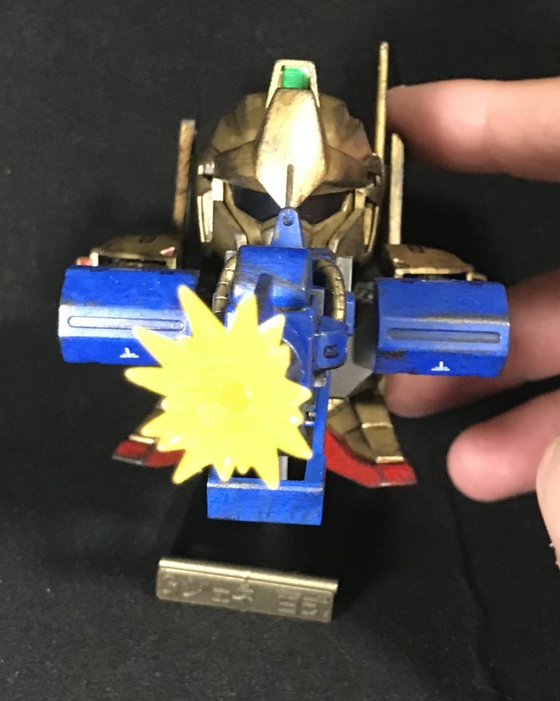 正面。なまじ大きいと1発で致命傷といかんのが問題だ(^^)