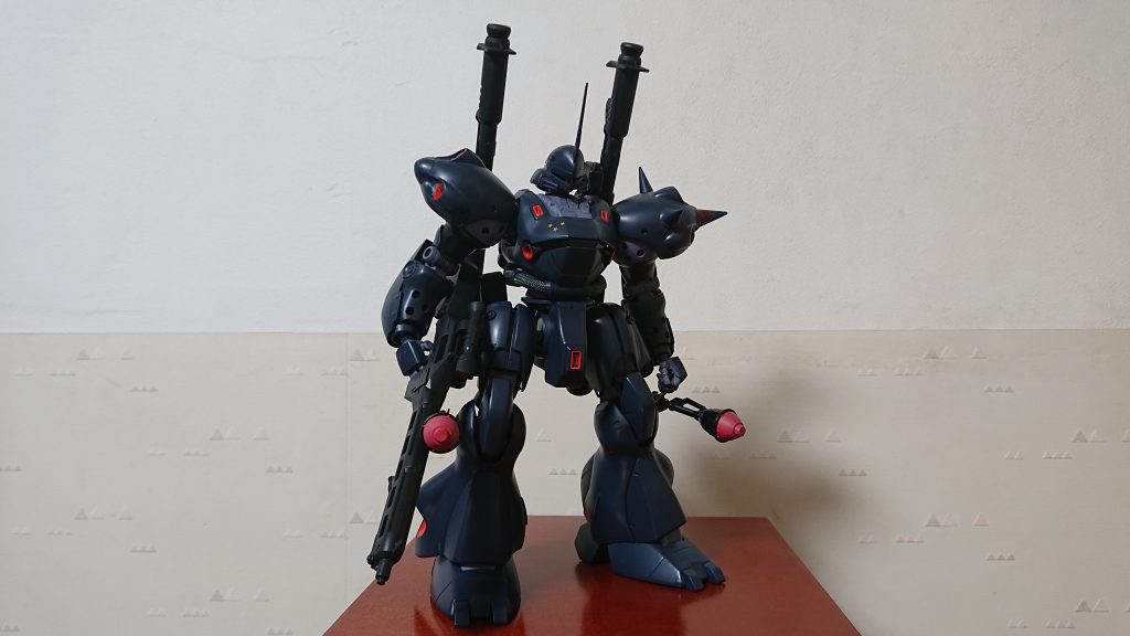 自分の好みでビームマシンガン持たせました♪