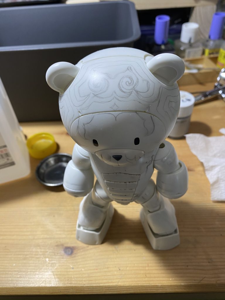 カミさんが遊びでパチ組みのベアッガイに文様を描いたのが全ての始まり。