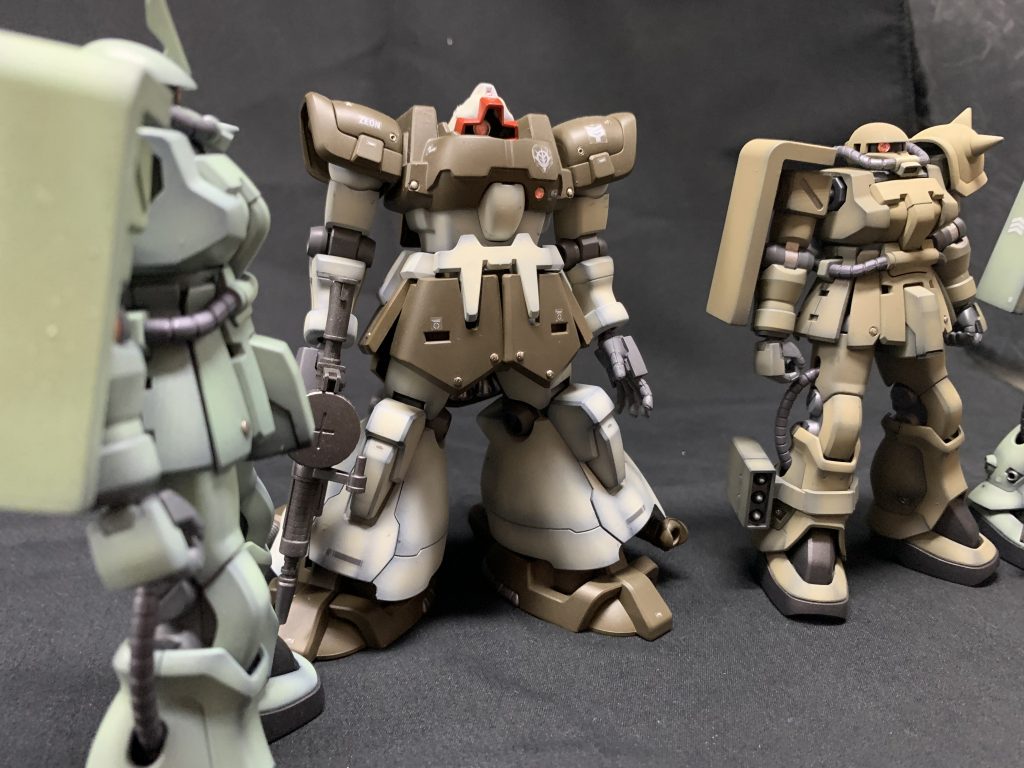 古いキットのため頭があまり可動しないのでアゴ引き可能化工作をしました