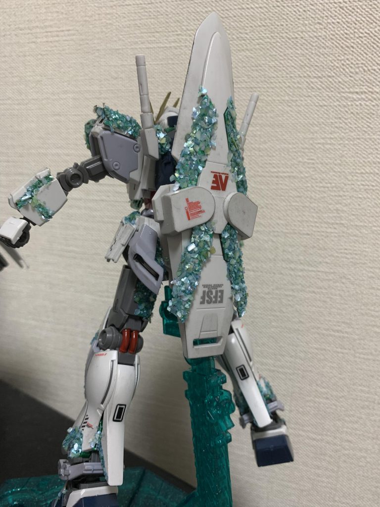 ちょっとファフナーっぽい