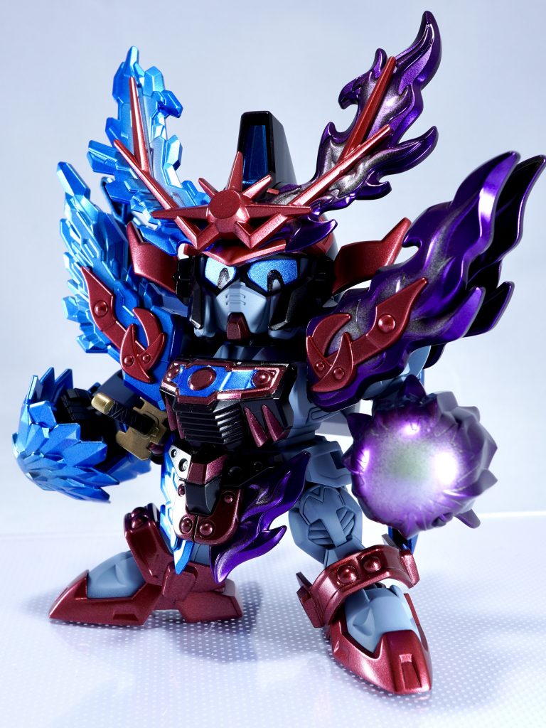 下向きの目は黒マジックで書いてみました。簡単ですが割と雰囲気出ているのではないでしょうか。