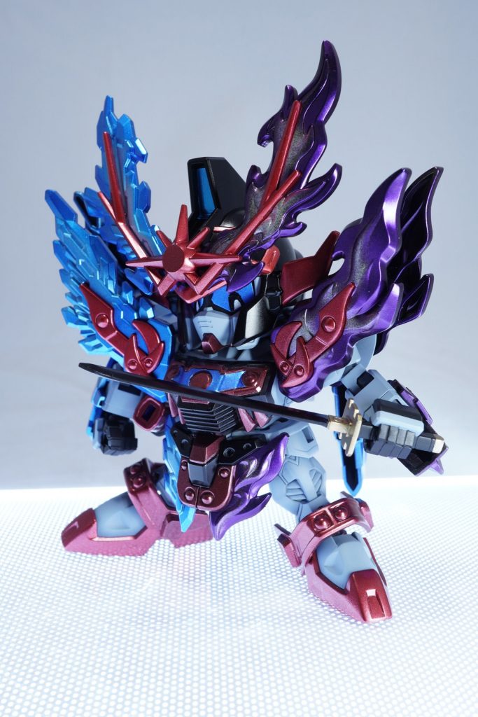 中二病的に刀も黒くしています。