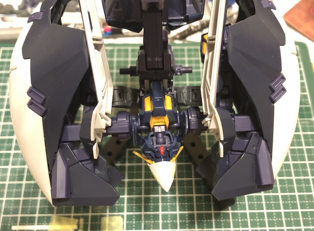 MA時は左右に広げることでフロントバインダー位置を維持します。