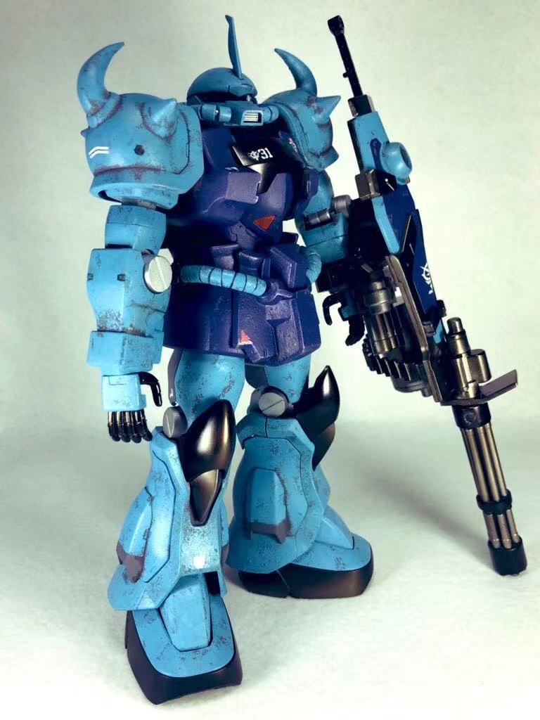 デカールは適当なんです。なんとな～く、、、ガンダムデカールをペタペタと貼ってます！　(｀・ω・´)ゞ