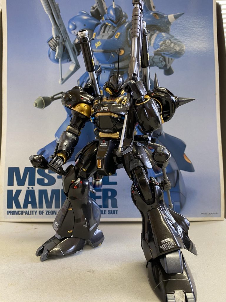 左肩のトンガリを尖らせました。