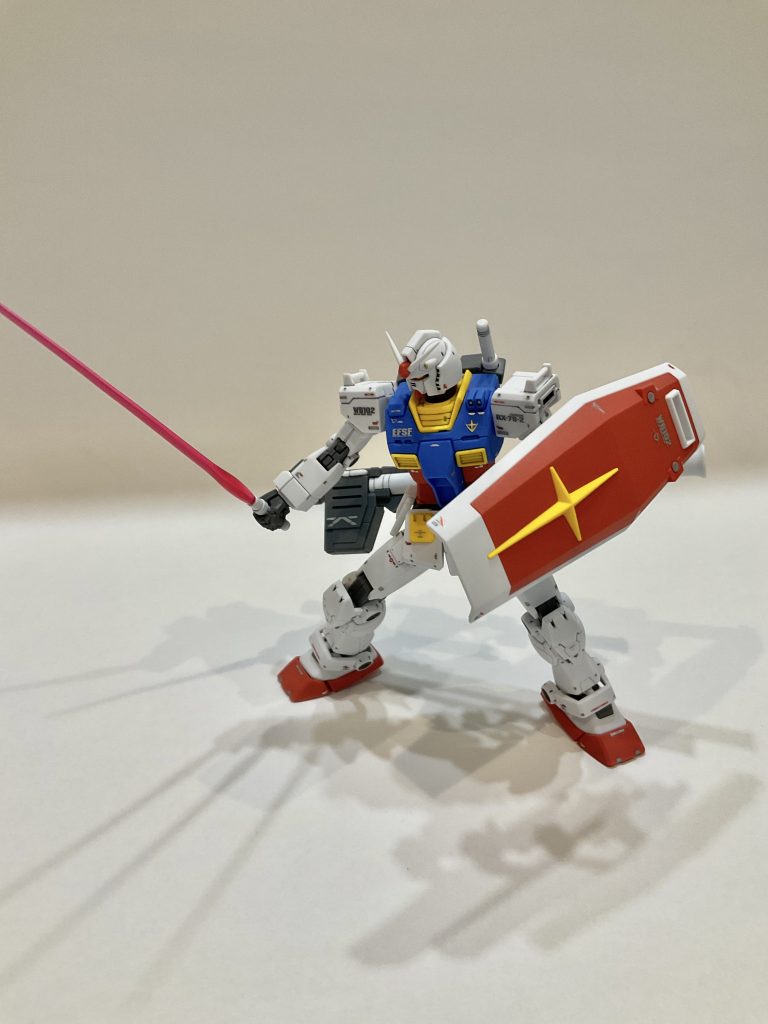 赤にシルバーの組み合わせに既視感がありましたがウルトラマンですね(^_^;)