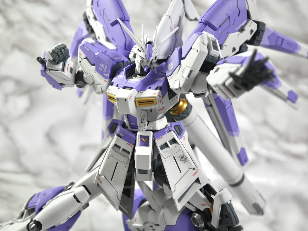 それぞれバーチャロンカラーで、ゴールドはヴィクトリーゴールド、ガンメタはフレームメタリック2で塗ってます