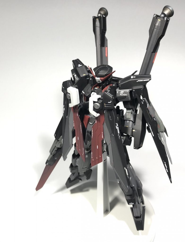 前面の装甲はウイングガンダムリナーシタの羽です。