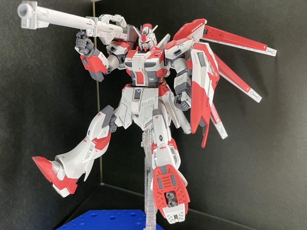 HG Hi-νガンダム–3枚目/制作者：HNヤク