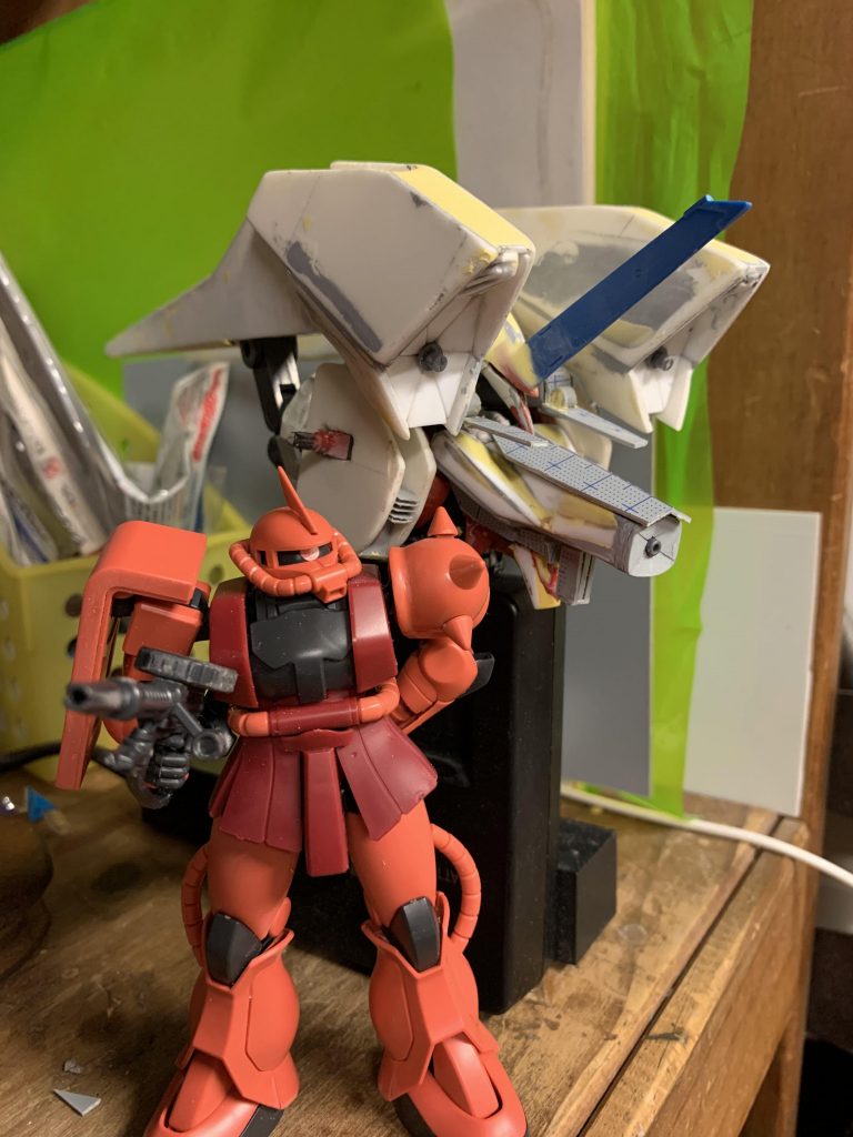 少しアップグレードと書いていたけど全然少しじゃなかったわ、胸部ハイメガ粒子砲の延長と肩幅延長、巨大キャノンの追加