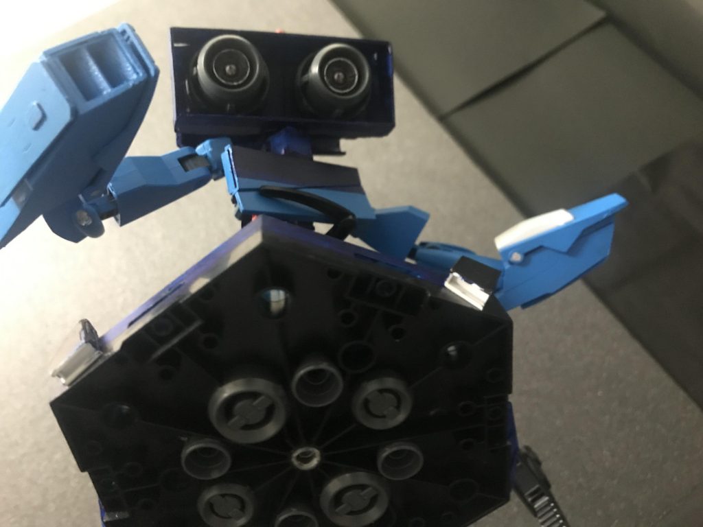 空N空中からバーニアを使って炎を振りかける  武装です！