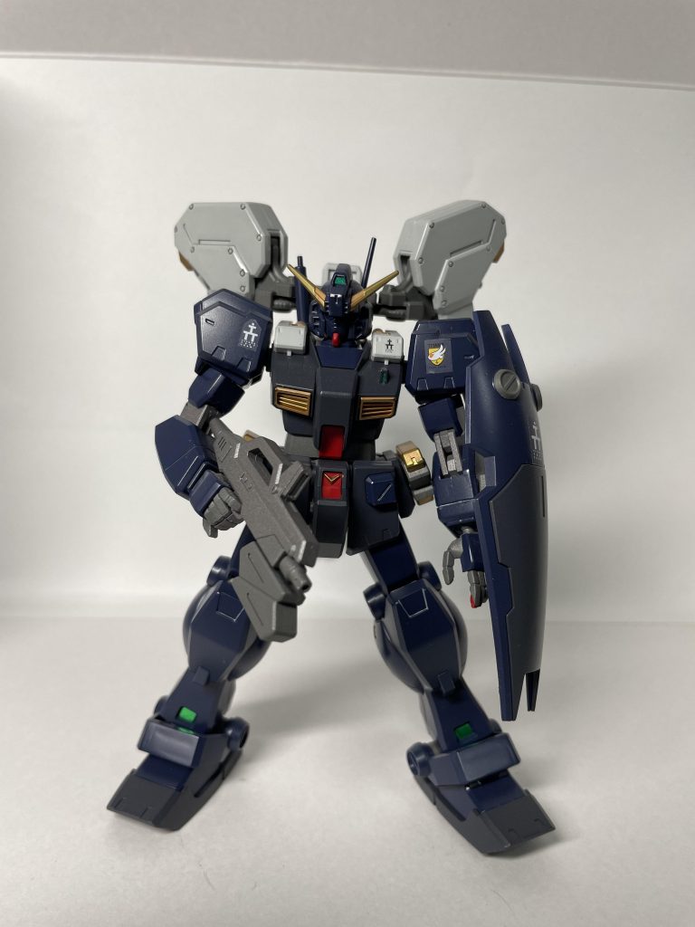 ほぼジムクウェルですが、ガンダムヘッドついてるだけで強そうな印象になりますね。