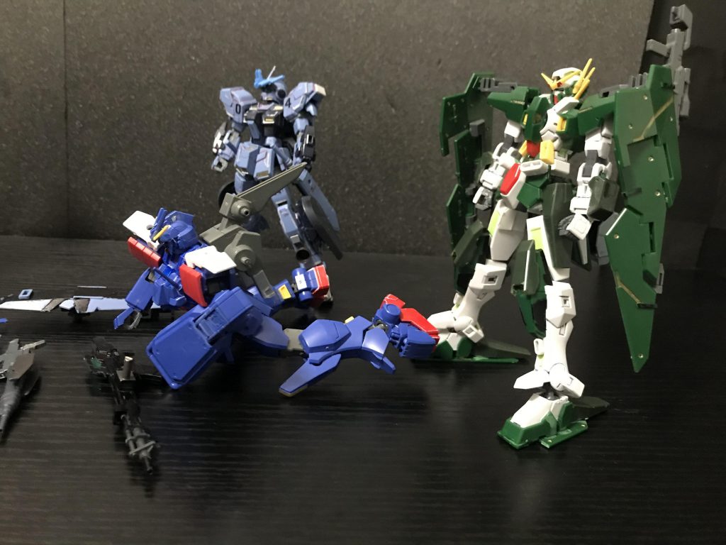 デュナメス「死なないで下さいよ?」ストカス「武器だぁ」ラファエル「ラファエルガンダム!目標を達成する!」〜現在〜