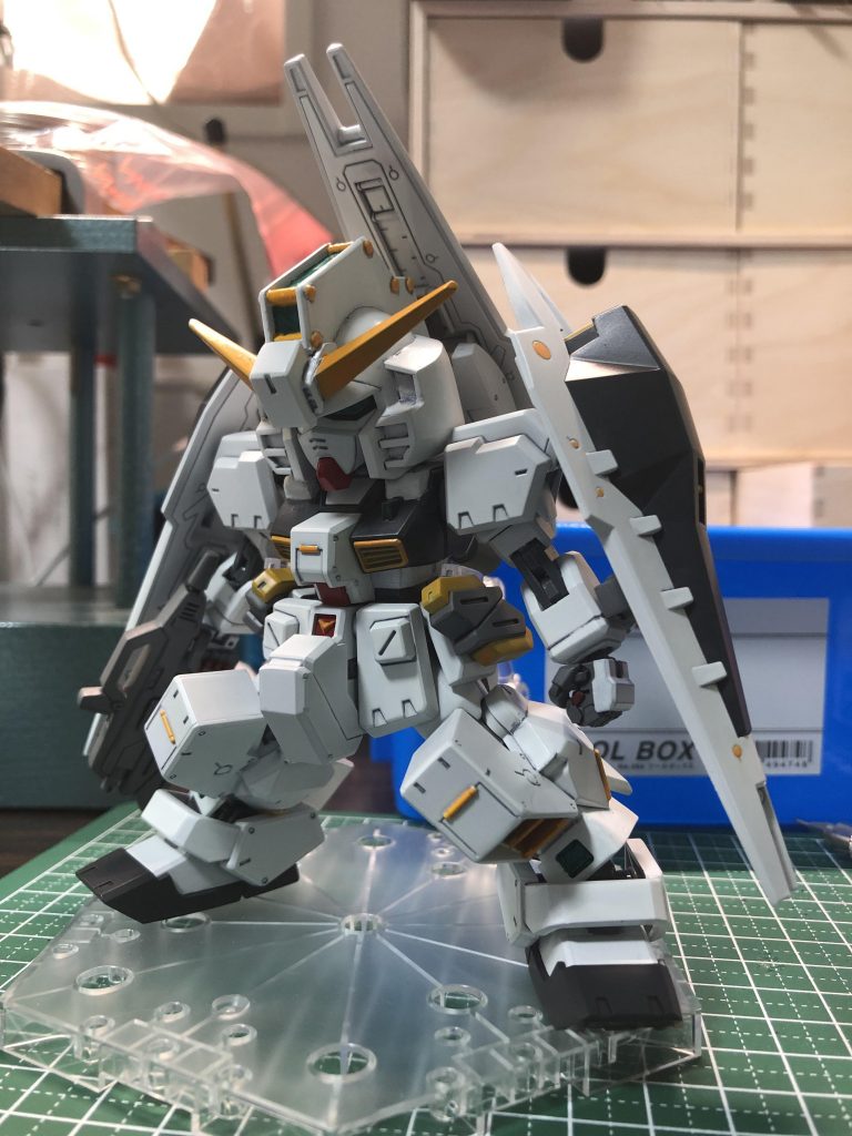 塗装・スミ入れまで終わった状態です今回のSDヘイズル改はSDウーンドウォートの余力で製作した感じです。ゼットコンはウーンドウォートに頑張ってもらってヘイズルは普通投稿にします!よかったらSDウーンドウォートも見てください!よろしくお願いします!!https://gumpla.jp/sd/790388