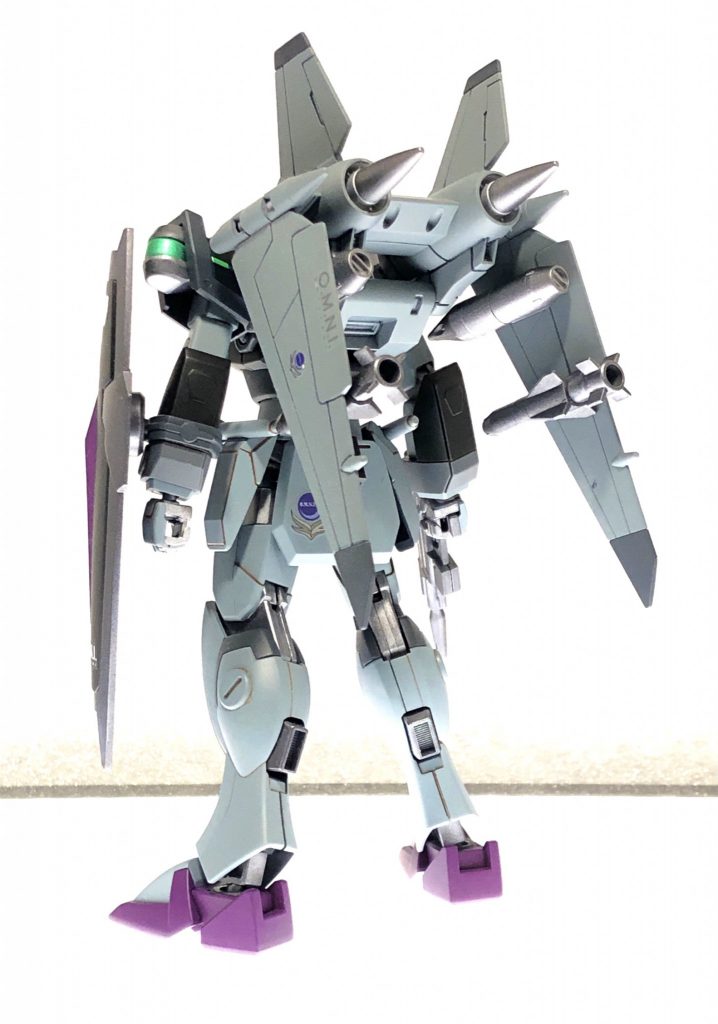 戦闘用MSとしては、一般仕様のダガーLと変わりはなくザフト軍MSとの戦闘は推奨されない。(最もそのためのアクティブステルスであるのだが。)パイロットは、モードレッド少尉(本名不明)。機体名のICはインターラプトコマンダーの意。以下武装