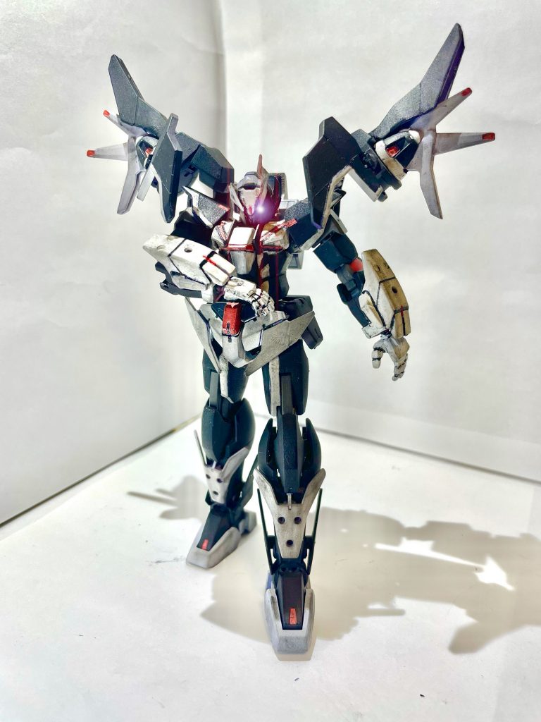 腰部アーマーに取り付けられたトリガーを押すことで必殺技が発動する。“悪意”  “恐怖”  “憤怒”  “憎悪”  “絶望”“闘争”  “殺意”  “破滅”  “絶滅”  “滅亡”ミカミ・リク「サラの仇だ・・・!」