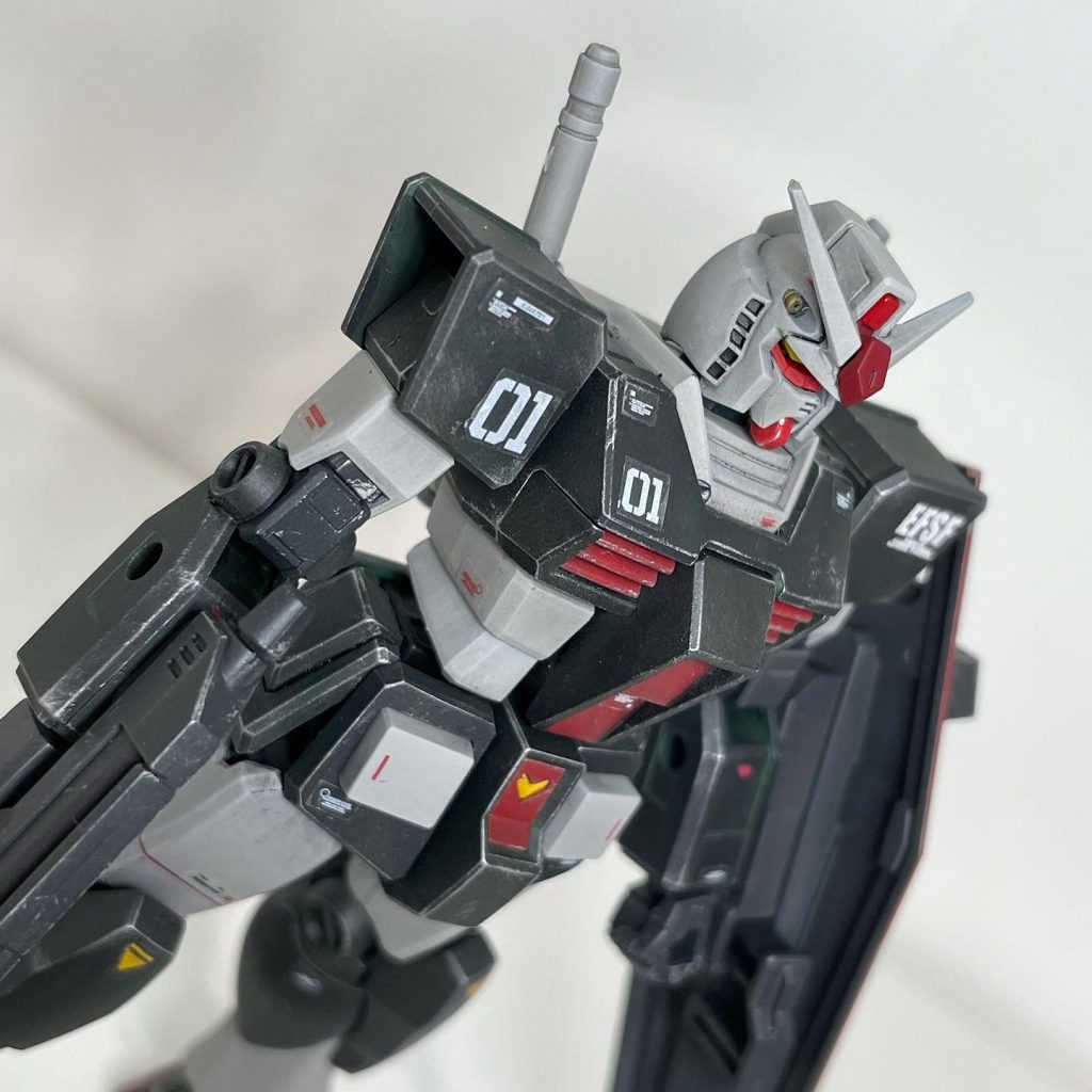 プロトタイプは、カラーリング的に渋いので、ウェザリングが似合いそうだな、と思い、全身を汚しました。