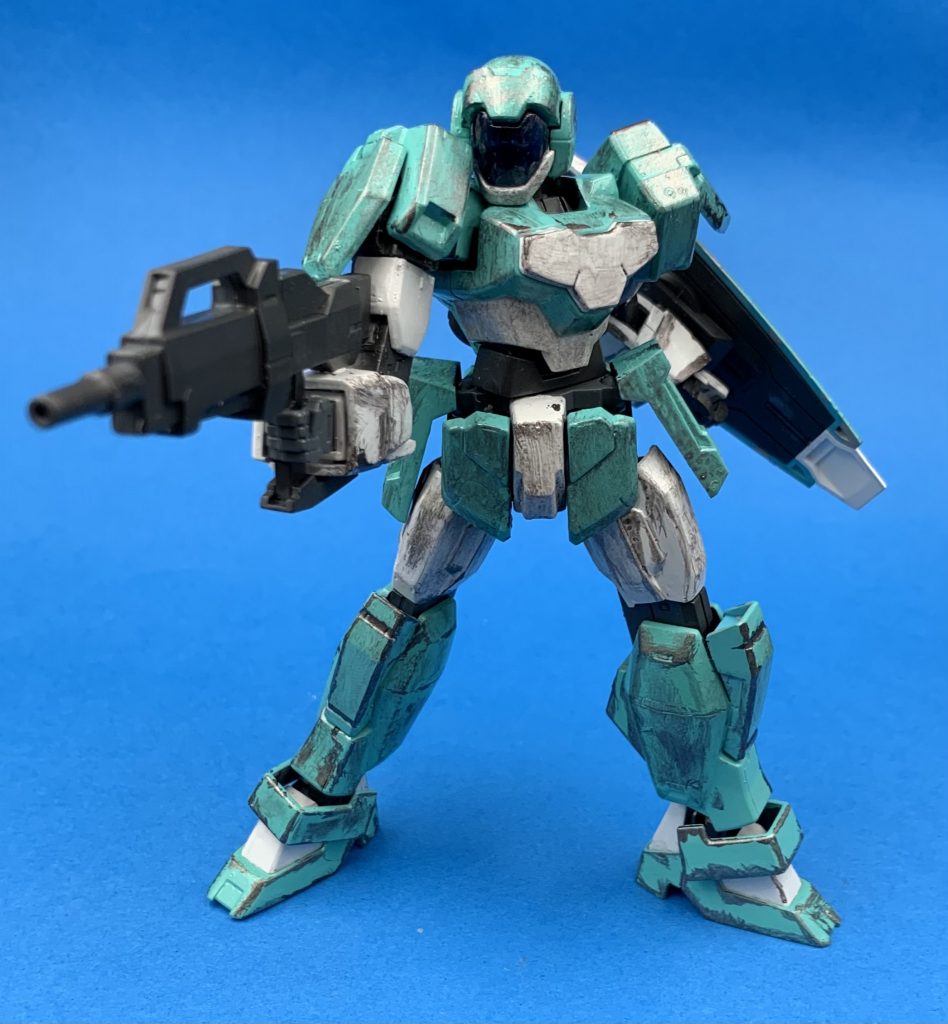 軽く焼鉄色でチッピングや汚し塗装をして、この上からデッキタンを塗装して完成なのだ